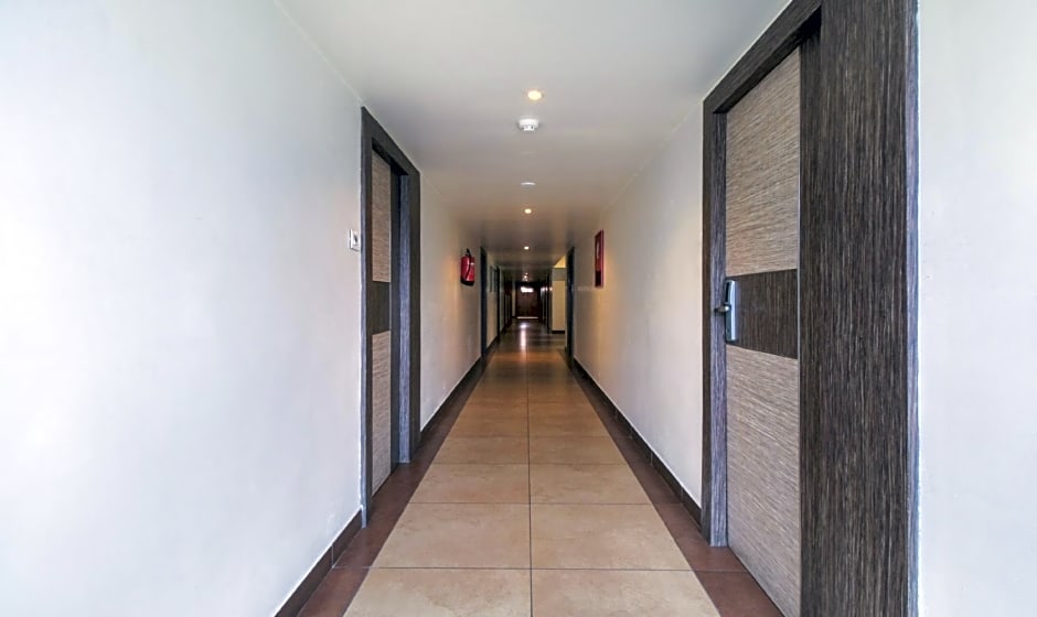 Itsy Hotels N Square