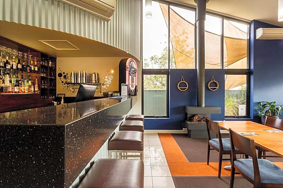 MAS Country Station Motel