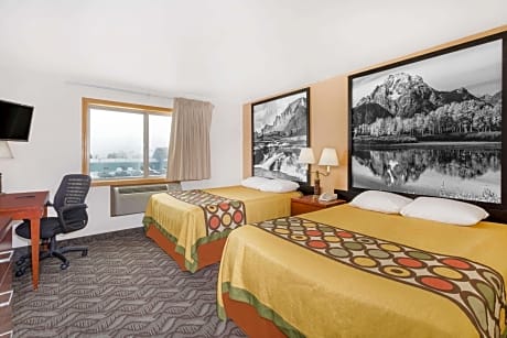 2 Queen Beds Non-Smoking