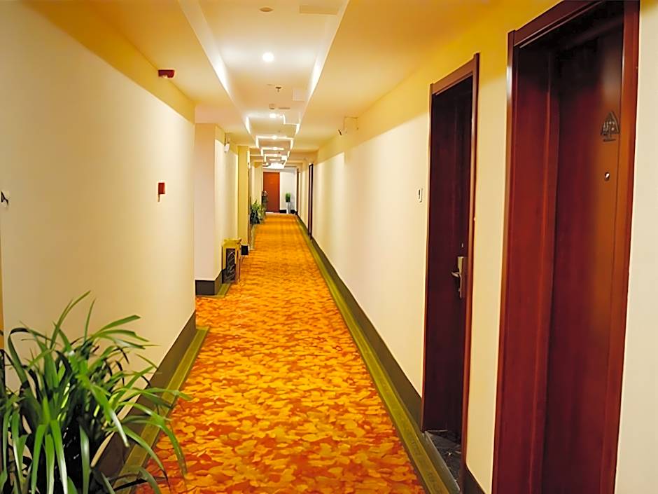 GreenTree Inn Fuyang Yijing International North Business