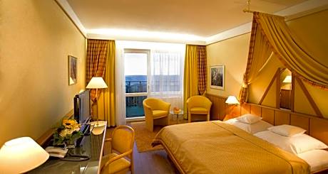 Standard Double Room with Balcony