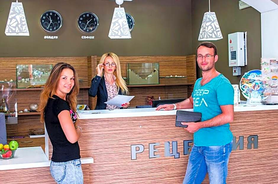 Hotel Pacific Palma – Sunny Beach, WY