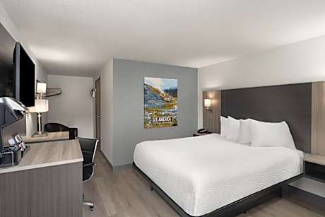 Deluxe Queen Room - Mobility Access/Non-Smoking
