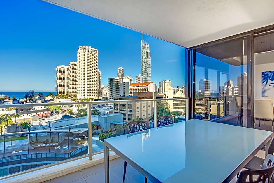 Mantra Circle on Cavill Surfers Paradise