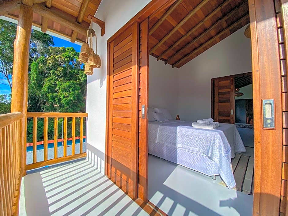 Casa Espaçosa com Piscina e Sauna Privativa! 6 Suítes!