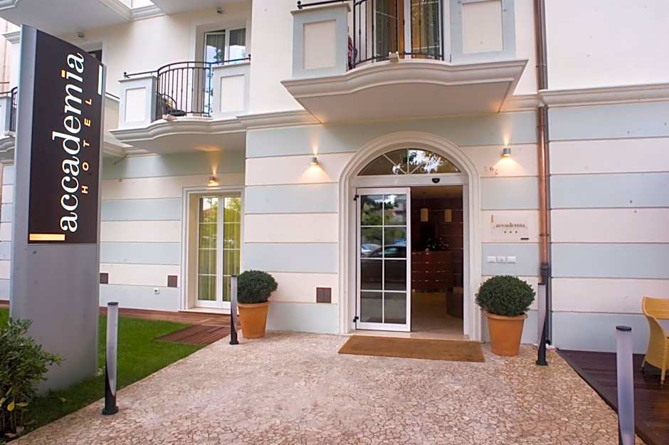 Accademia Hotel