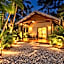 Gunnadoo Holiday Hut with Ocean Views and Jacuzzi