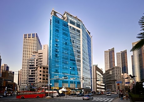 UH SUITE THE HAEUNDAE