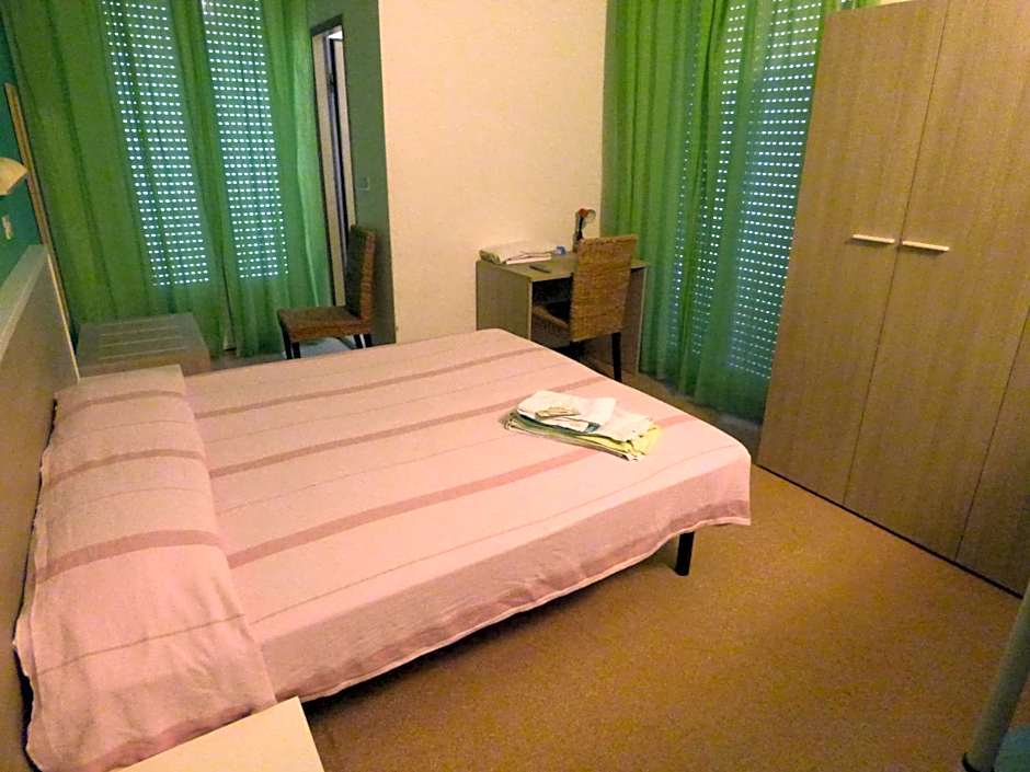 Consul Hotel