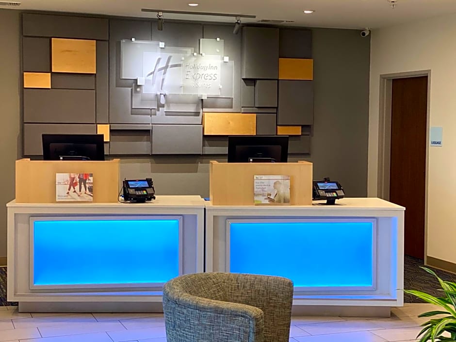 Holiday Inn Express & Suites Junction, an IHG Hotel