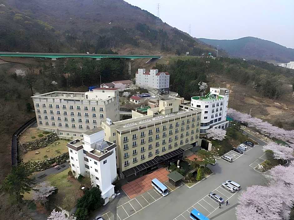 OASIS Hotel