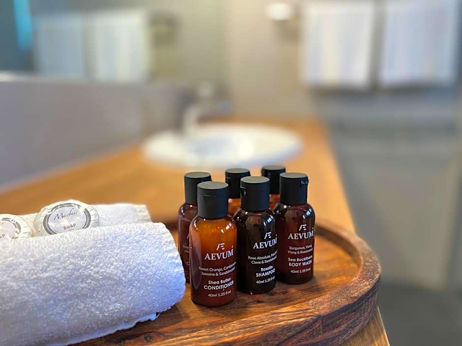 Summerhill Motor Inn - Adults Only