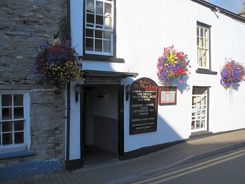 The Old Black Lion