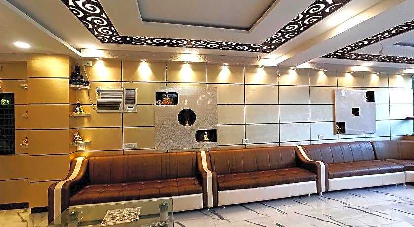 Hotel Om International