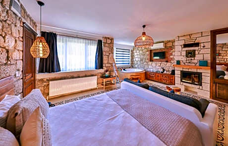 King Room with Spa Bath