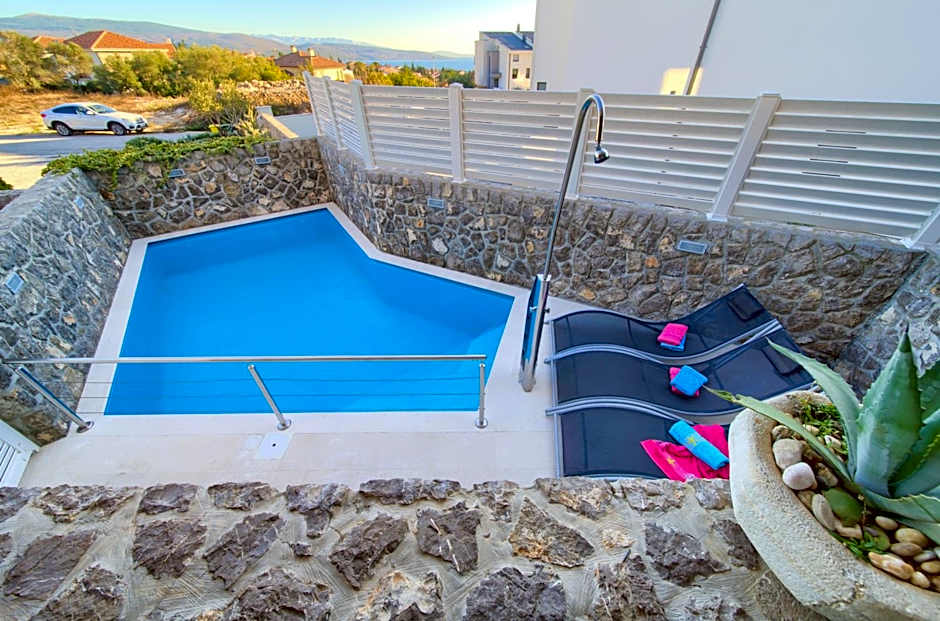 Villa Miracle 1 with heated pool