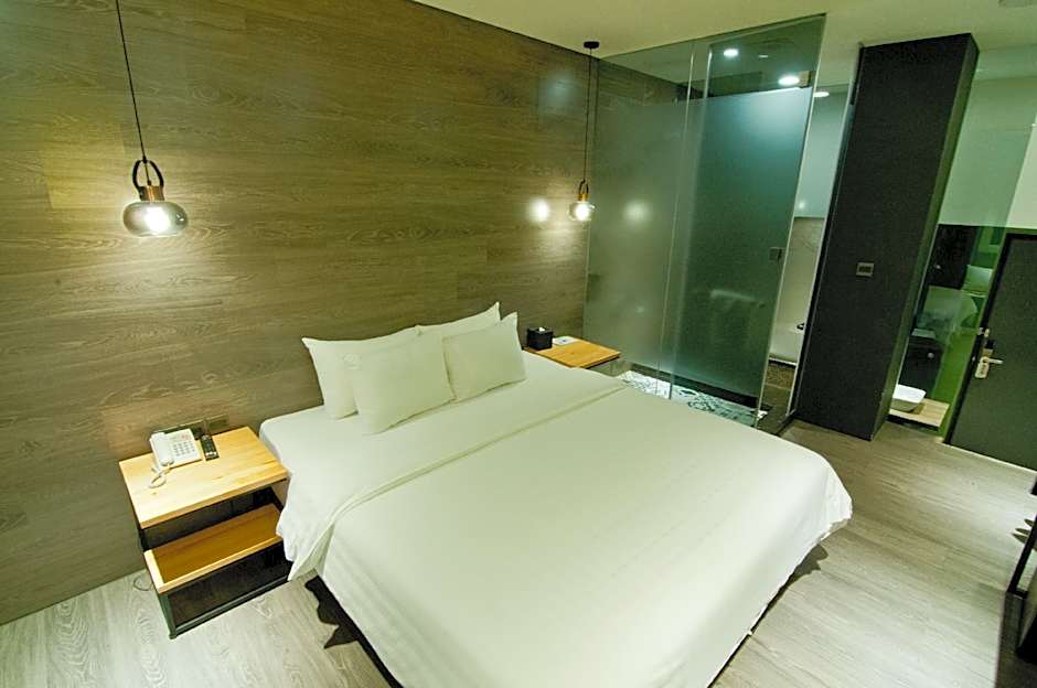 Huwei Hotel