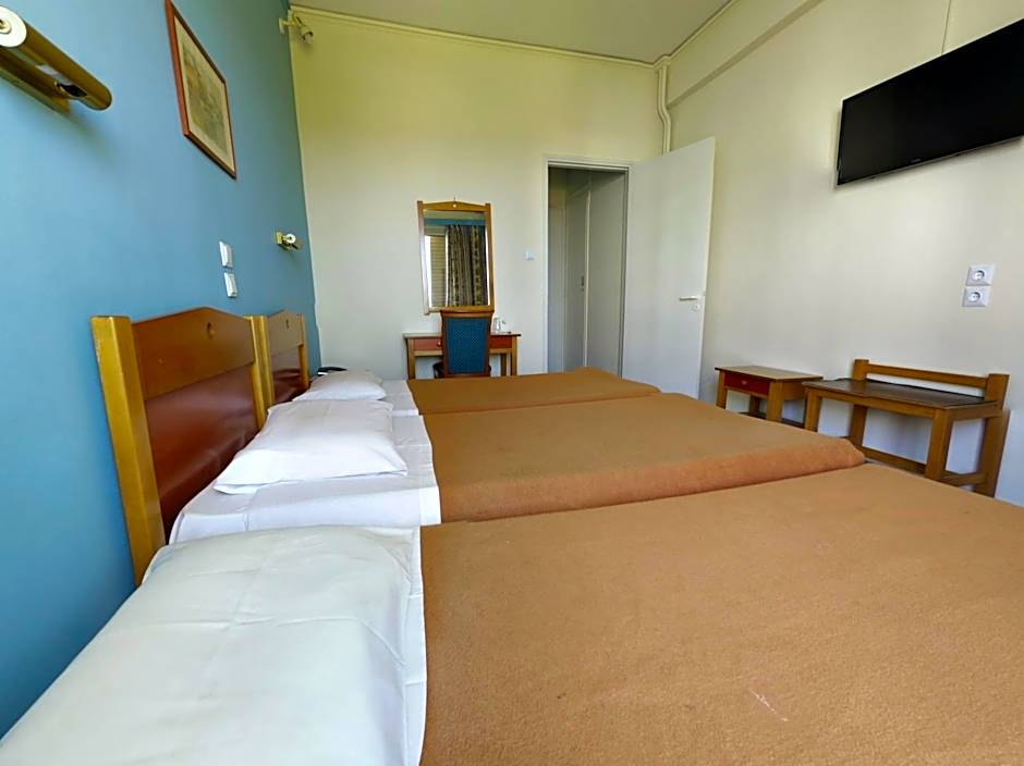 Zdjęcie 1 z 17 — 2 Twin Beds, Sea View