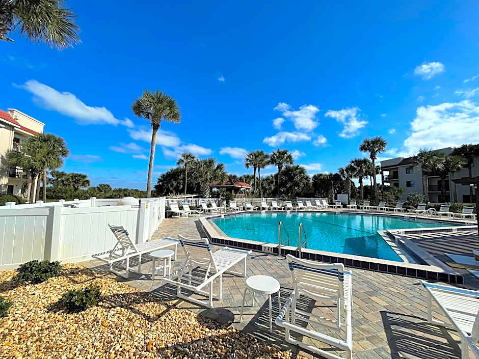 Ocean Village Club B-17