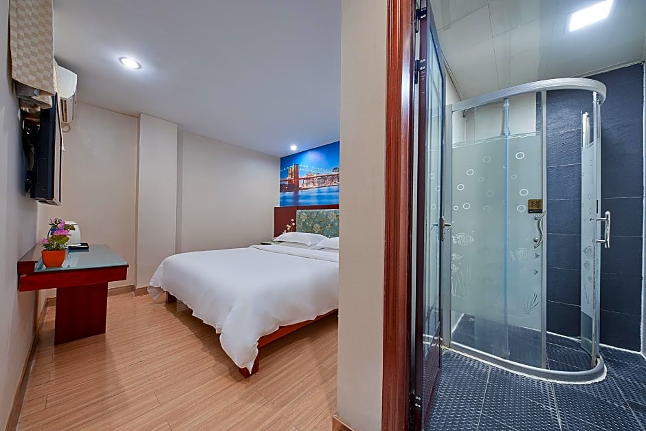 Kaiserdom Hotel China Plaza