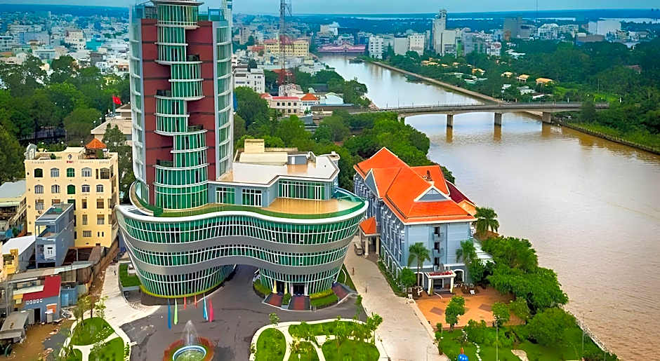 Ninh Kieu Riverside Hotel