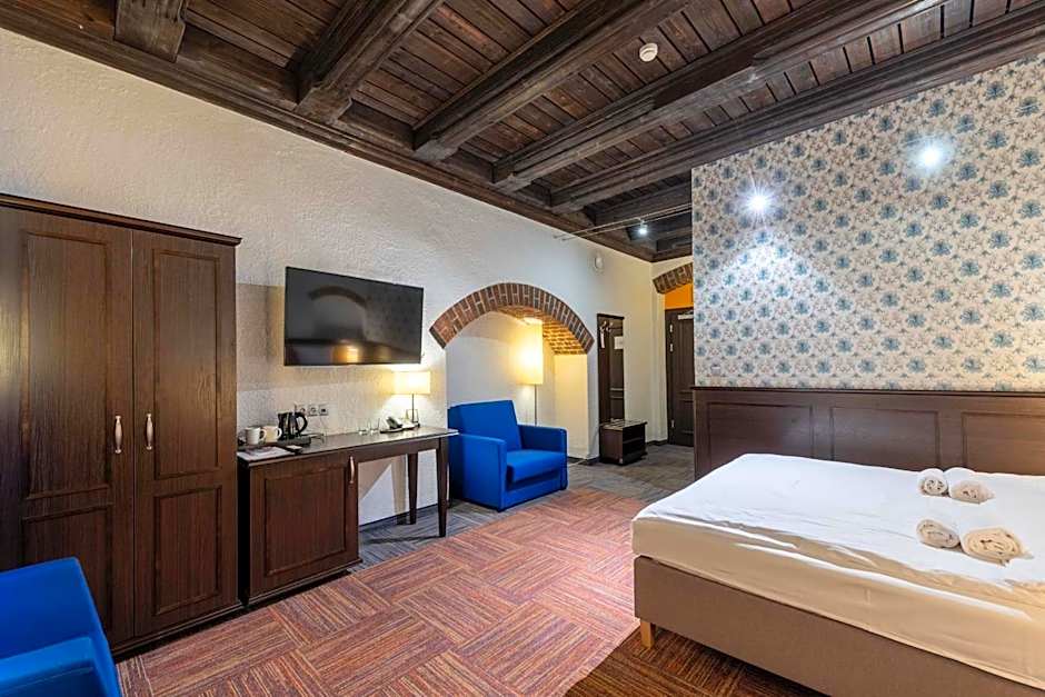 Palazzo Rosso Old Town