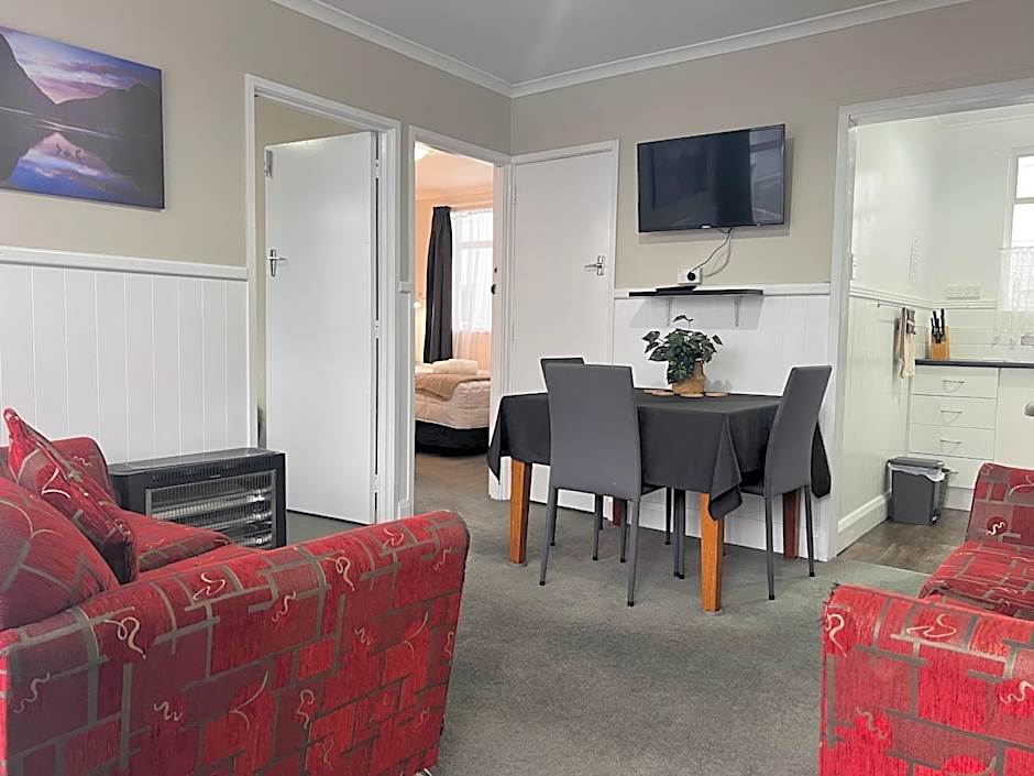 High Street Living Motel