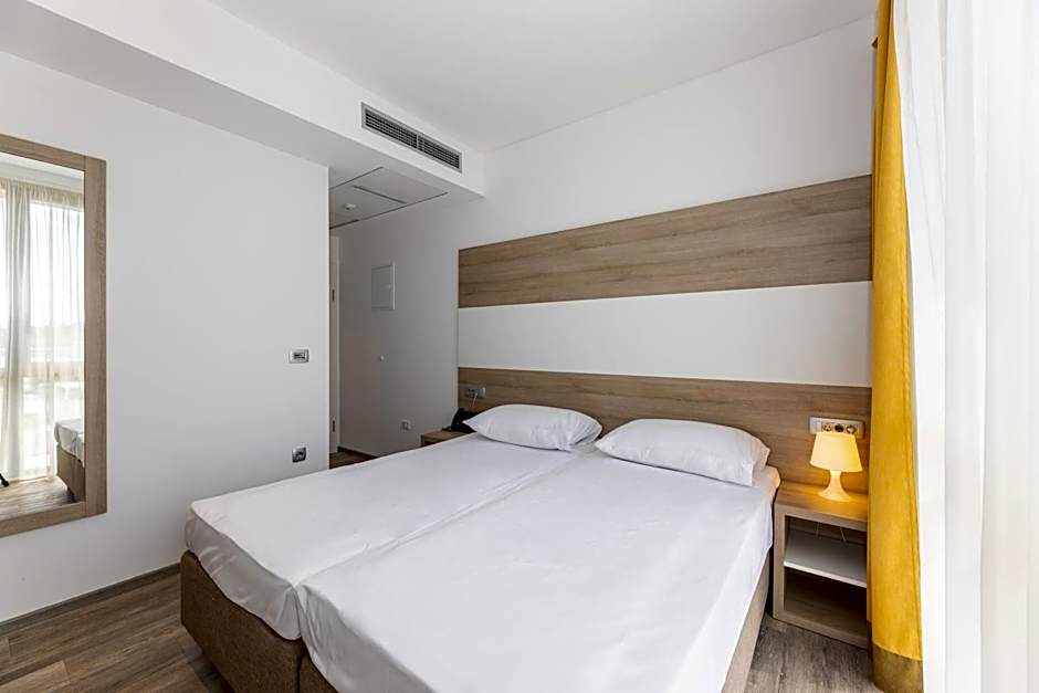 Hostel Sol