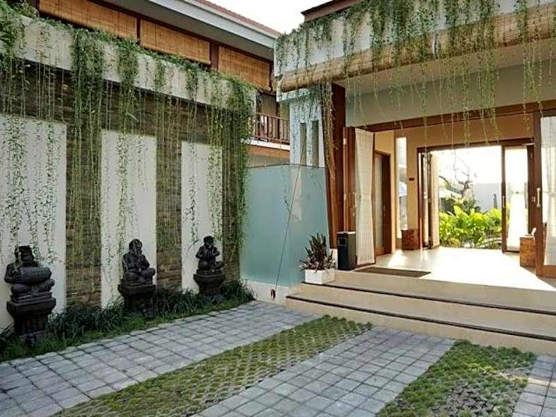 Balcony Living Apartment