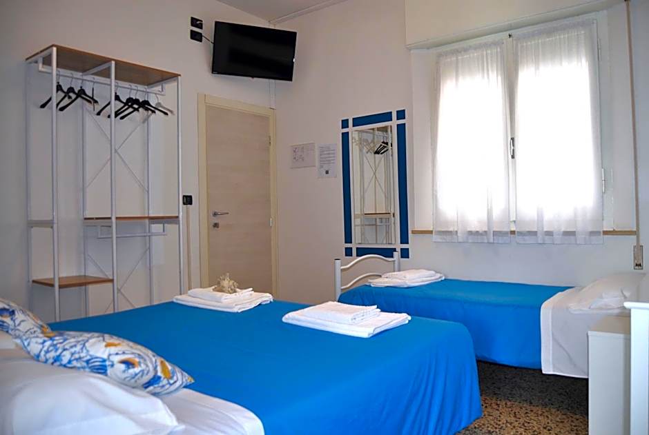 Hotel Susy - Bakery & Gluten Free Home Made - direttamente su viale Dante a due passi dal mare