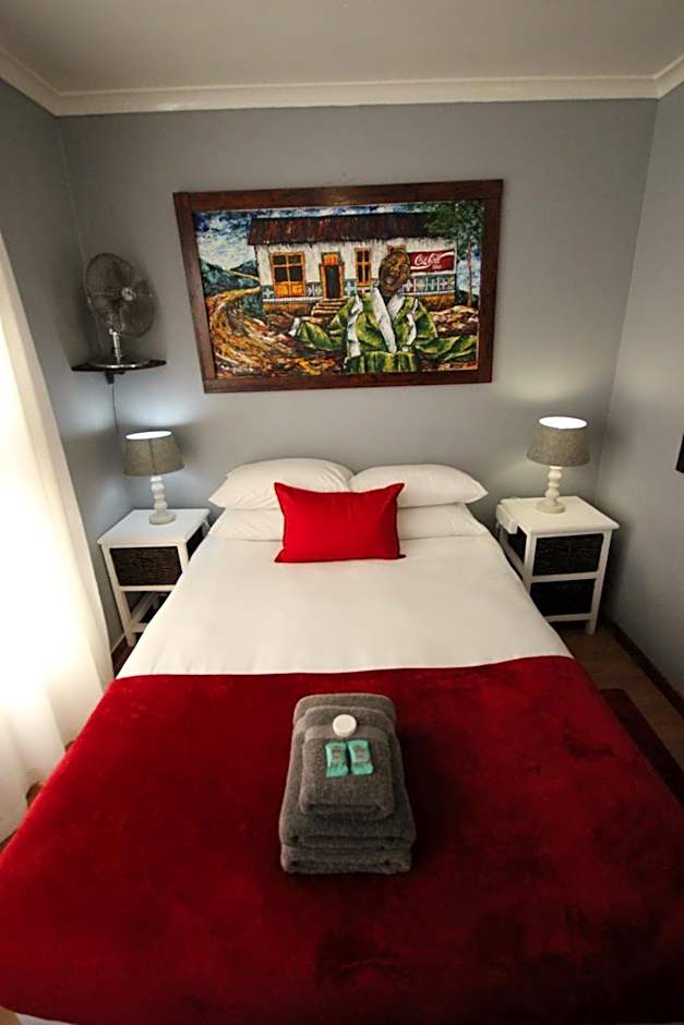 Saltycrax Backpackers and Surf Hostel