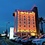 Breaking Business Hotel