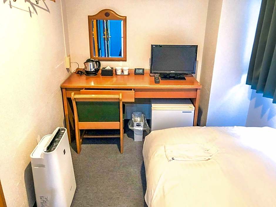 HOTEL LiVEMAX  BUDGET NAHA MATSUYAMA