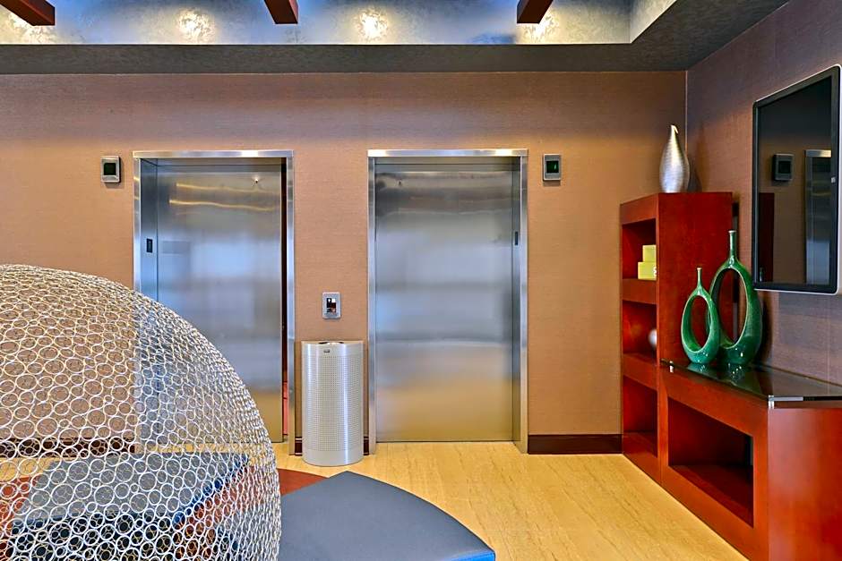 Wyndham Garden Elk Grove Village / O'Hare
