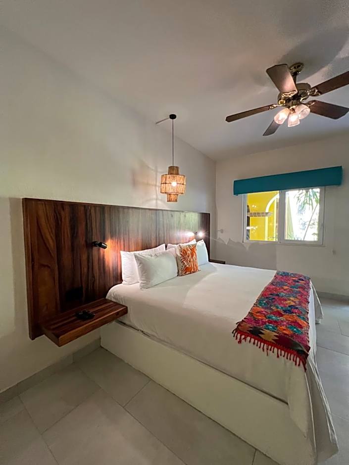 El Encanto Inn & Suites