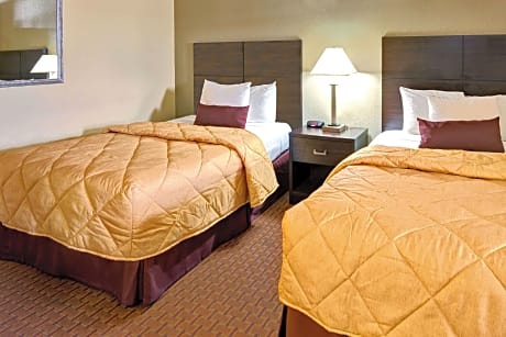 2 Double Beds Mobility Accessible Room