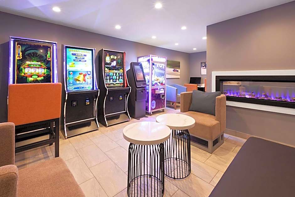 La Quinta Inn & Suites by Wyndham Sheboygan