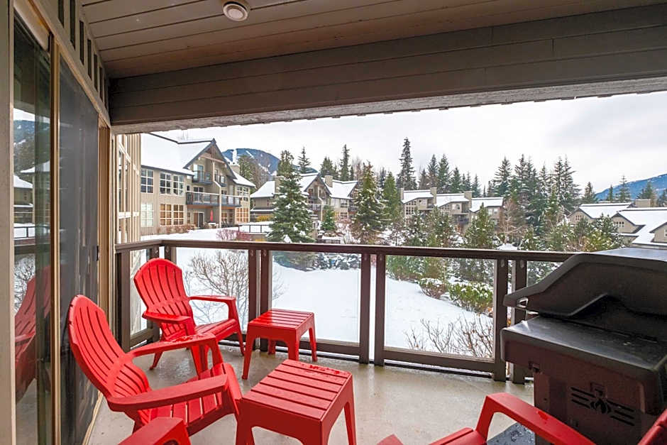 Blackcomb Greens by Outpost Whistler