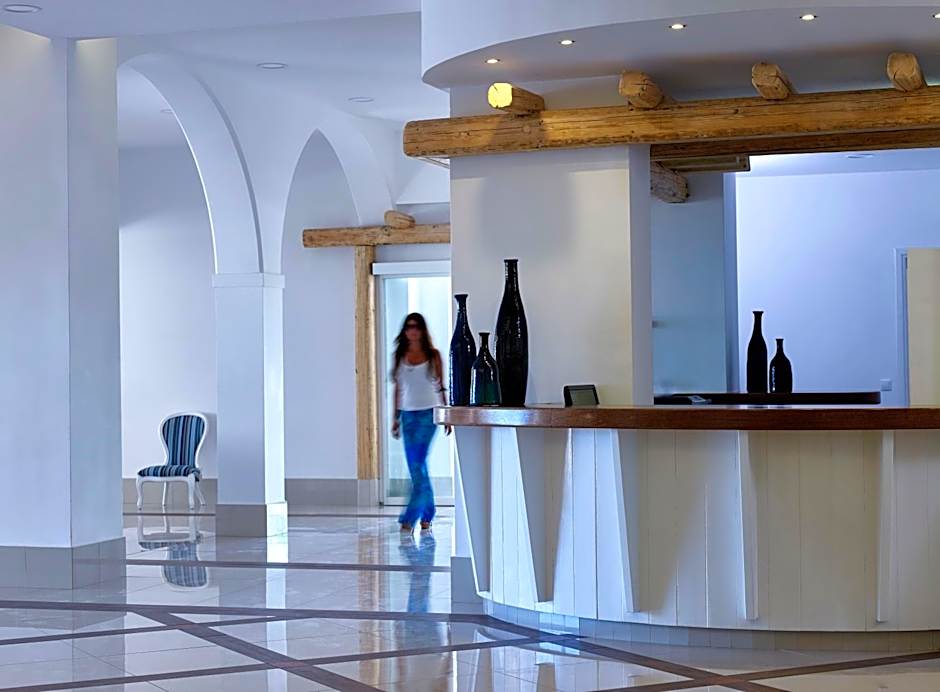 Epsilon Hotel Apartments