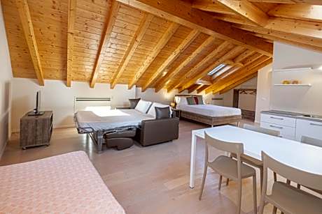 Suite with Mountain View