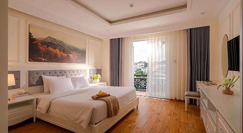 Nature Hotel - Pham Hong Thai