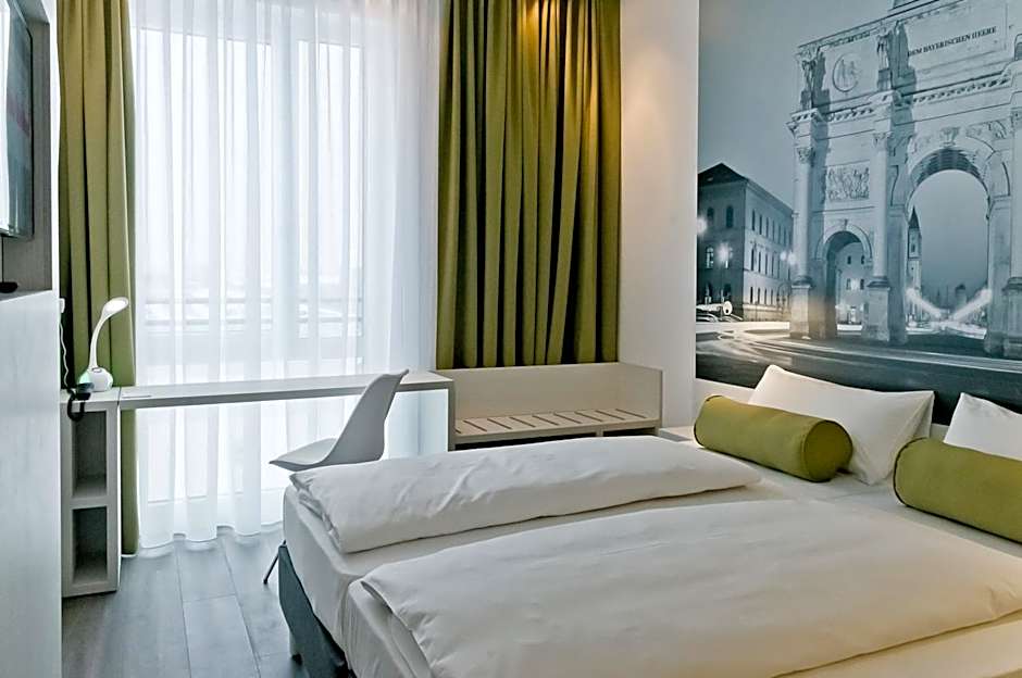 Super 8 by Wyndham Munich City North