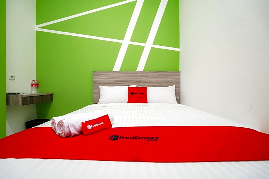 RedDoorz Plus @ Grand Tara Homestay Palembang