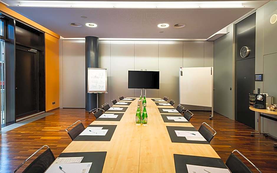 Holiday Inn Zurich Messe By IHG