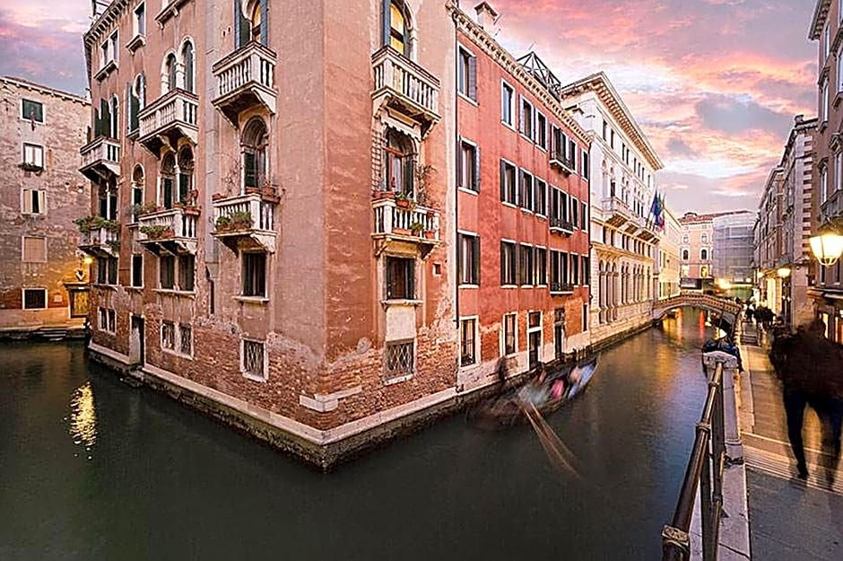 Palazzo Orseolo- Gondola View