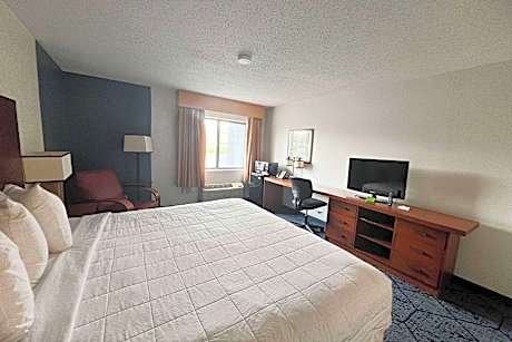 1 King Bed Accessible Room Non-Smoking