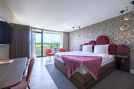 King Room with Garden View