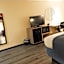 Days Inn & Suites by Wyndham Merrillville