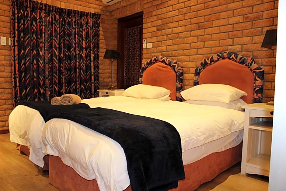 Bokmakierie Country Lodge