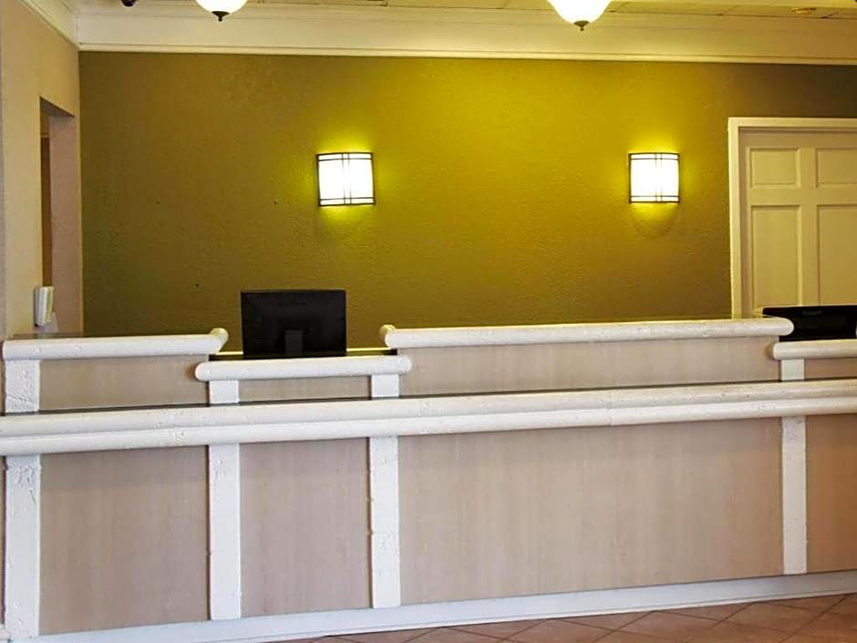 Rodeway Inn Huntsville West